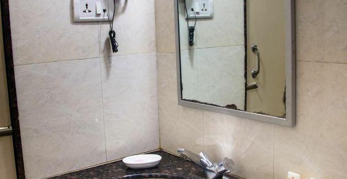 Hotel Bhagyalaxmi Shirdi Buitenkant foto